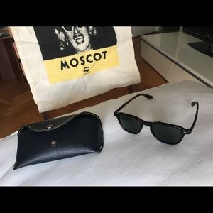 MOSCOT Billik Sunglasses - Tortoiseshell